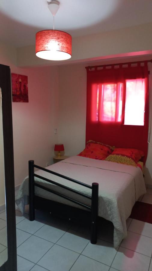 Charmant Petit T2 Dans Maison Vieux-Bourg Εξωτερικό φωτογραφία