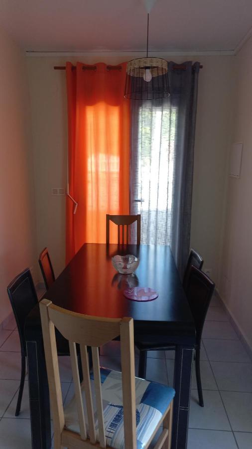 Charmant Petit T2 Dans Maison Vieux-Bourg Εξωτερικό φωτογραφία
