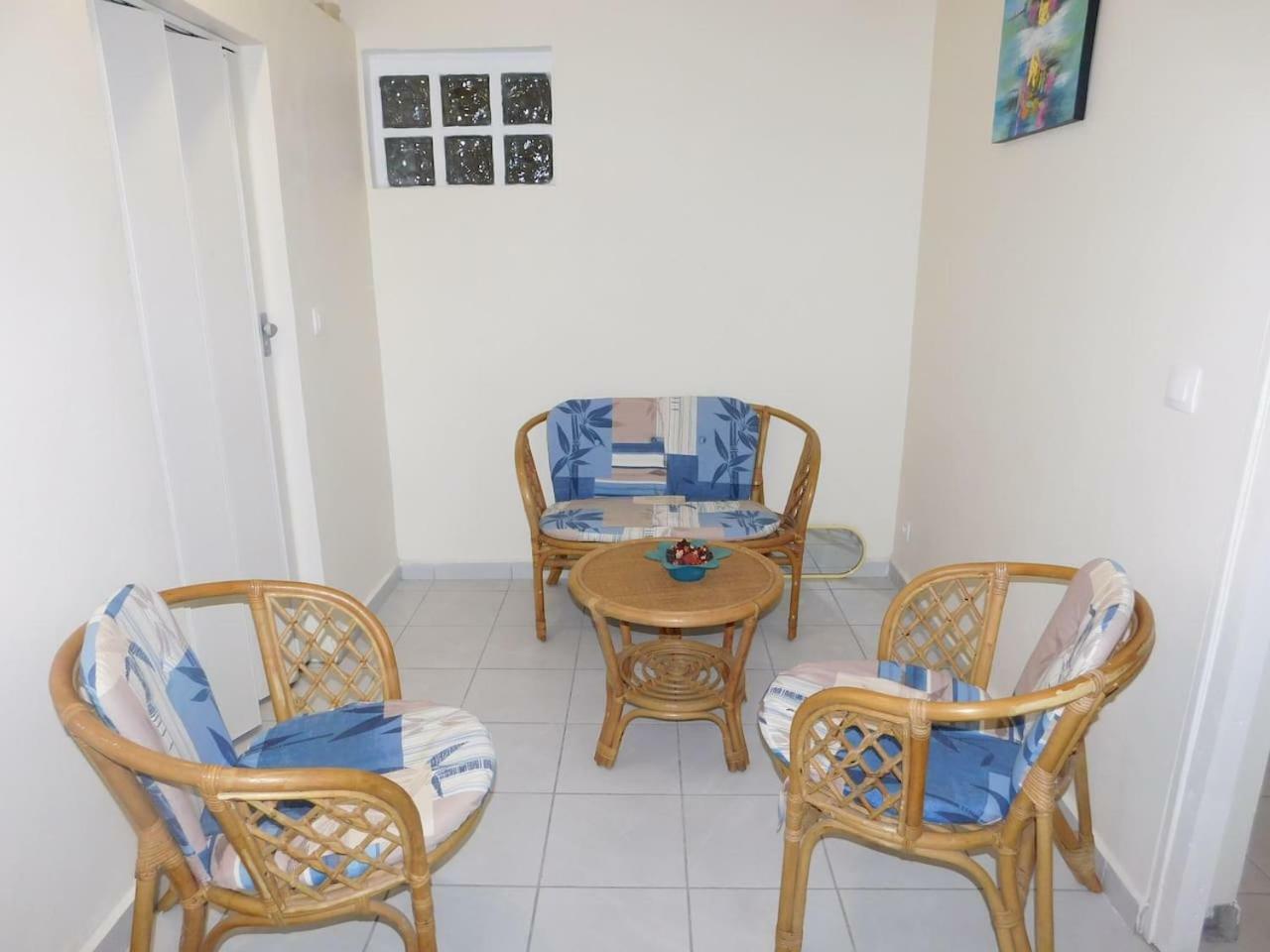 Charmant Petit T2 Dans Maison Vieux-Bourg Εξωτερικό φωτογραφία